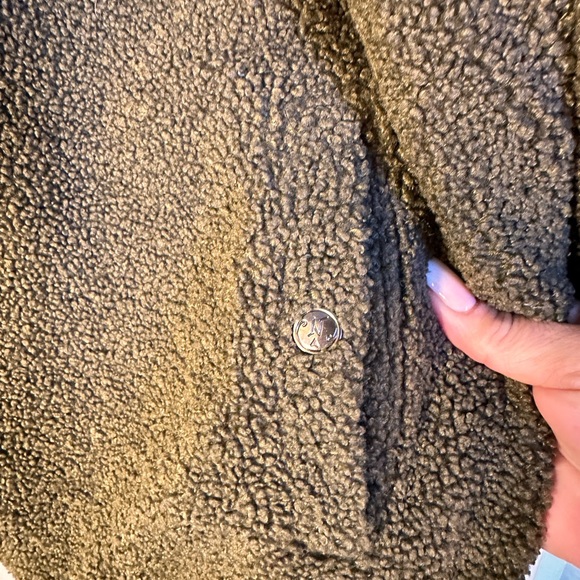 Boundless North buckle Camo pierced SM jacket, oversized pockets NWOT army green - Picture 9 of 14